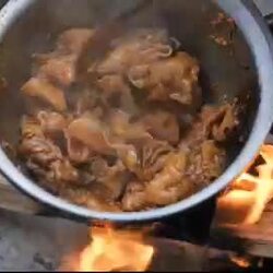 깻잎라면, 삼겹살과 쌈장으로 특별하게