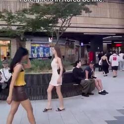 한국에 외국인 수가 크게 늘었다는 의견