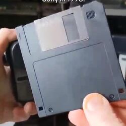 SONY, SD 카드 발명 1년 전에