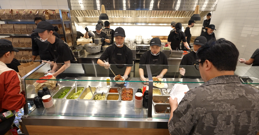 미국 멕시칸 브랜드 '치폴레', 서울 강남에 아시아 첫 매장 오픈…한국 시장 공략