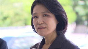 국민의힘 이진숙 의원, '여성 히틀러' 발언 김민석 대표 고소 관련 경찰 조사 출석