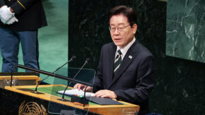 이 대통령, 호르무즈 해협 안정화 위한 '건설적 기여국 연대' 제안…한반도 평화 청사진 제시
