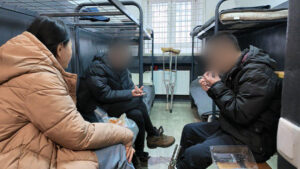 정부, 북한군 포로 한국 송환 공개 질문에 "필요한 소통 진행…확인 어렵다"