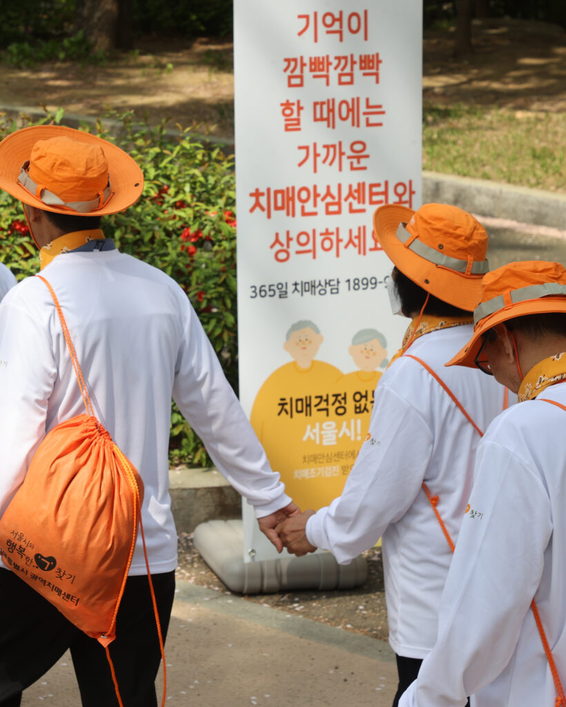 치매에 대한 오해와 진실: 고스톱의 효과는?