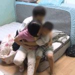 그룹홈 원장, ‘정년’으로 인한 진로 위기 직면…아이들과의 ‘정’도 끊길까 우려