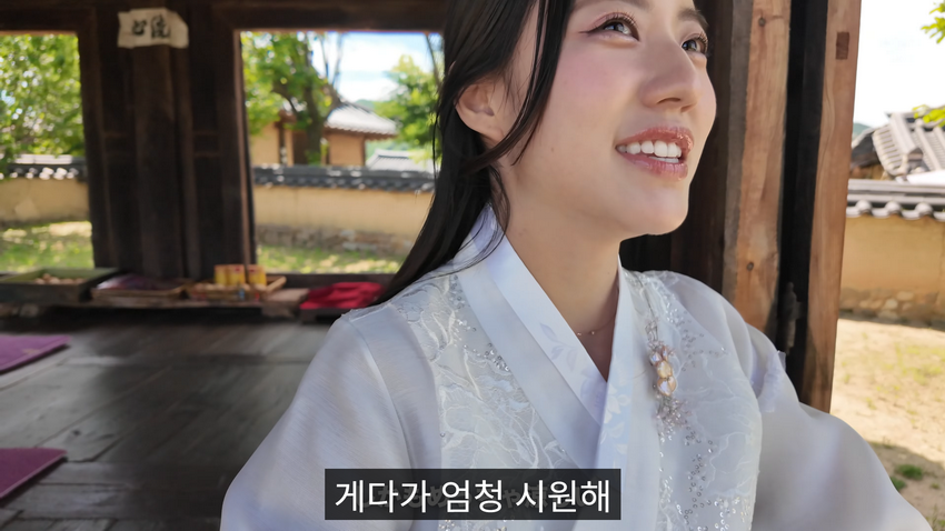 한복을 입고 싶었다는 일본여자..처음 가본 안동.jpg