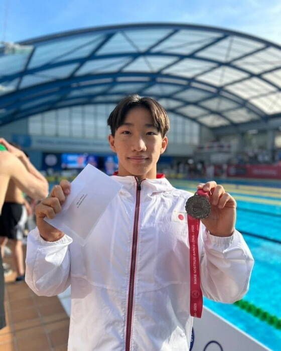 박보검 느낌있는 일본 수영선수.jpg