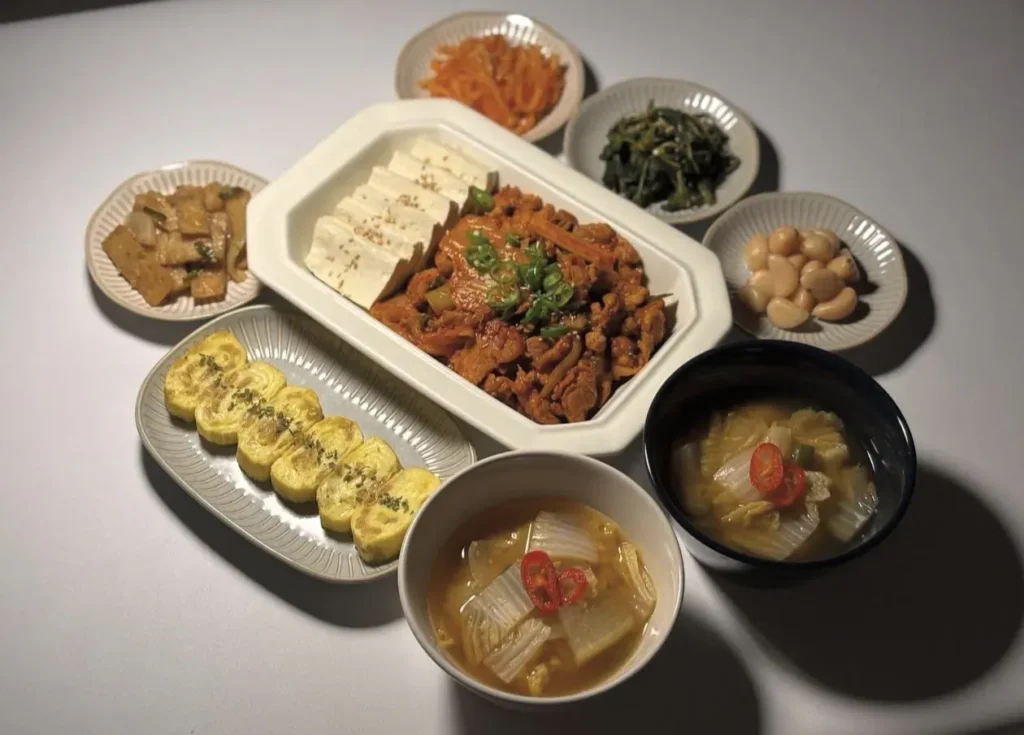 남편 위해 저녁 식사 준비하는 아내의 평상시 식단