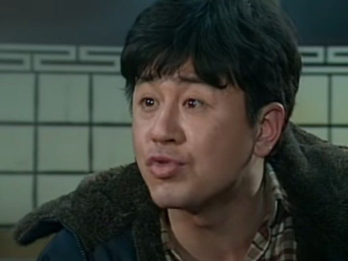 배우 최민식, 그의 필모그래피 중 가장 인상 깊었던 역할은?