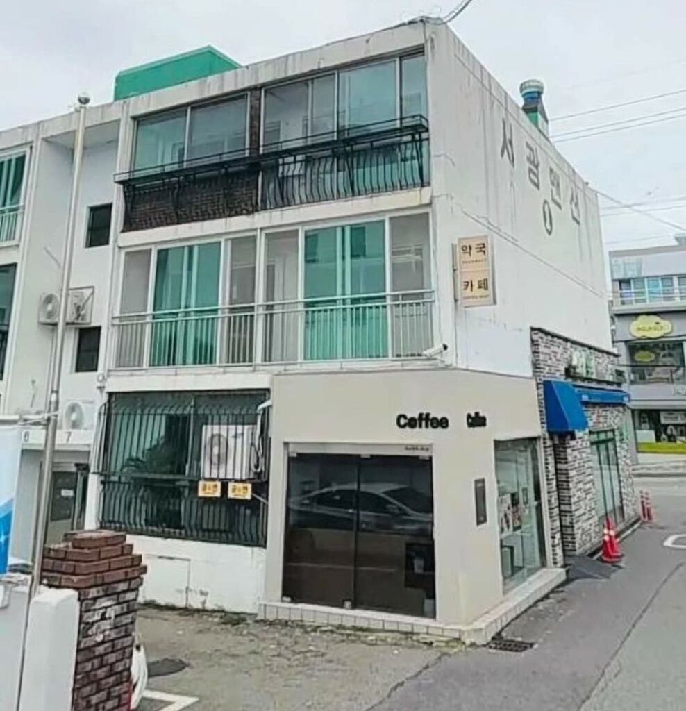우리 동네 새로 생긴 편의점.jpg