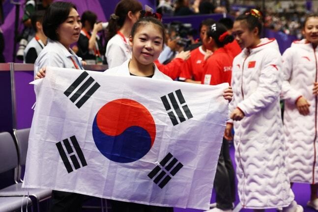 황서현, 133.8cm 키로 40년 만에 금메달 획득
