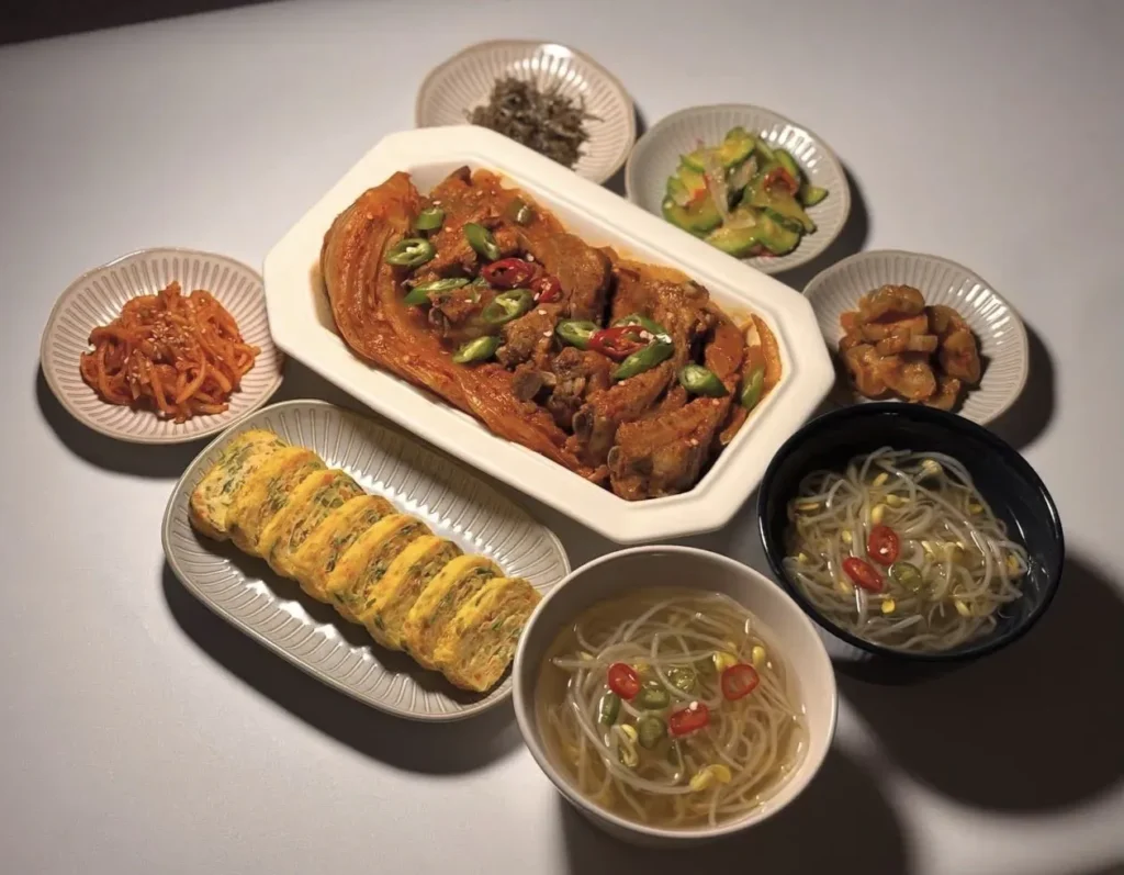 남편 위해 저녁 식사 준비하는 아내의 평상시 식단