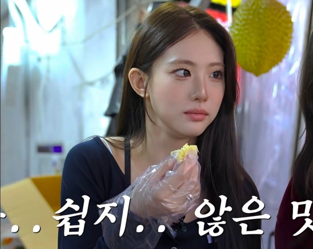 두리안 먹다가 헛구역질 참는 아이칠린 주니
