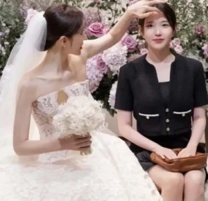 아이유 헤어스타일리스트, 결혼식에서 보이는 직업병