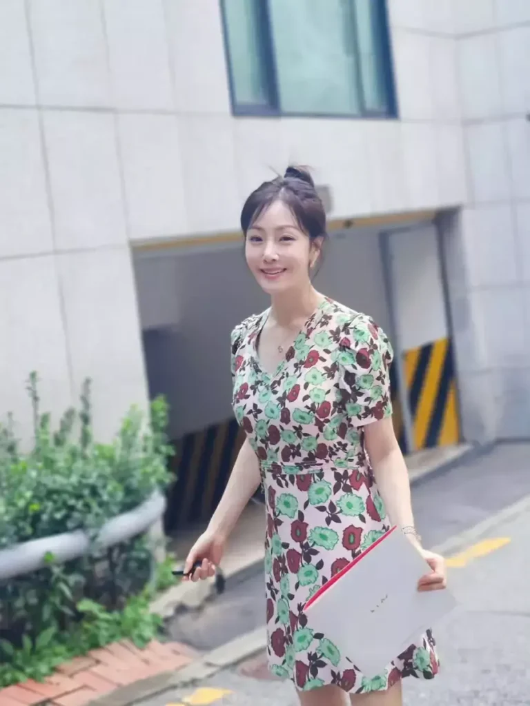 53살 누나... 가능 vs 불가능