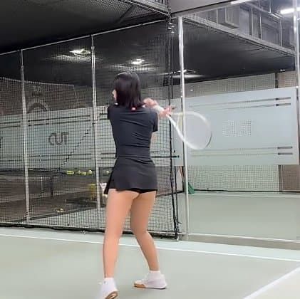 테니스 복장 규제 규제 규제때문에 화가많이난 미녀 유망주
