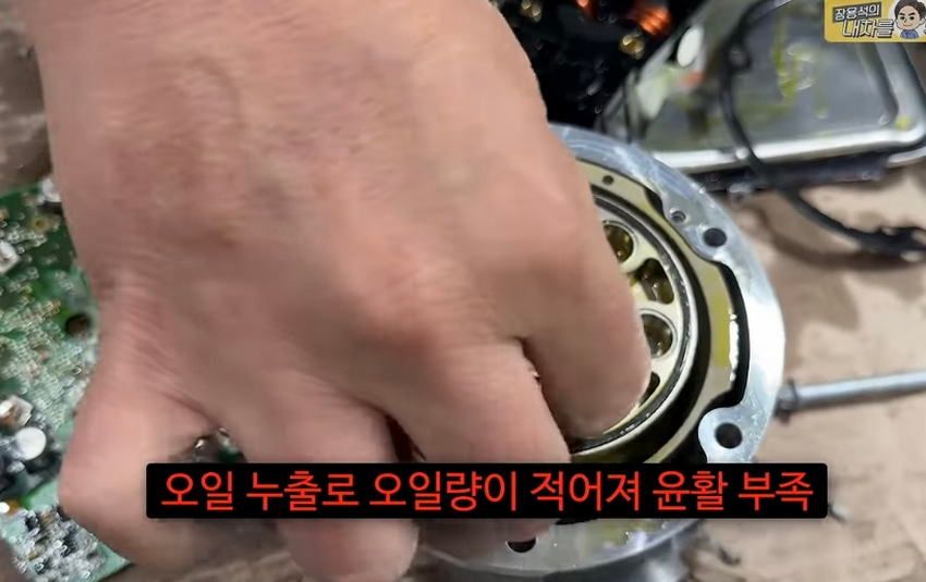 신차인데 에어컨 안나오는 벤츠.jpg
