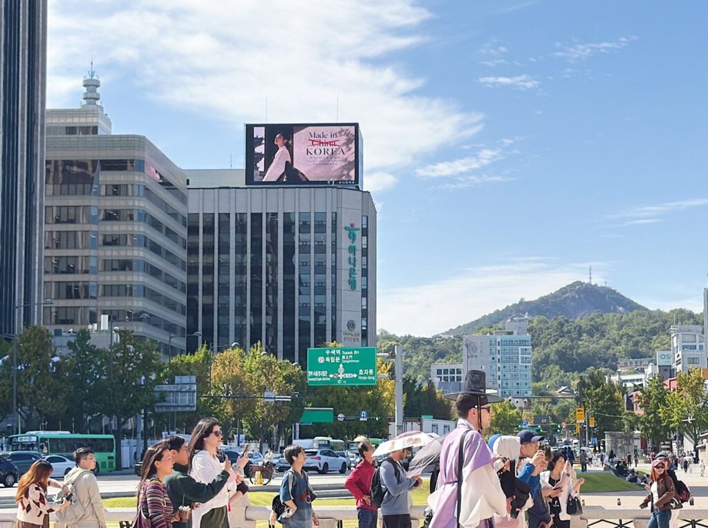 중국인 제대로 저격하는 인프레쉬 옥외 광고