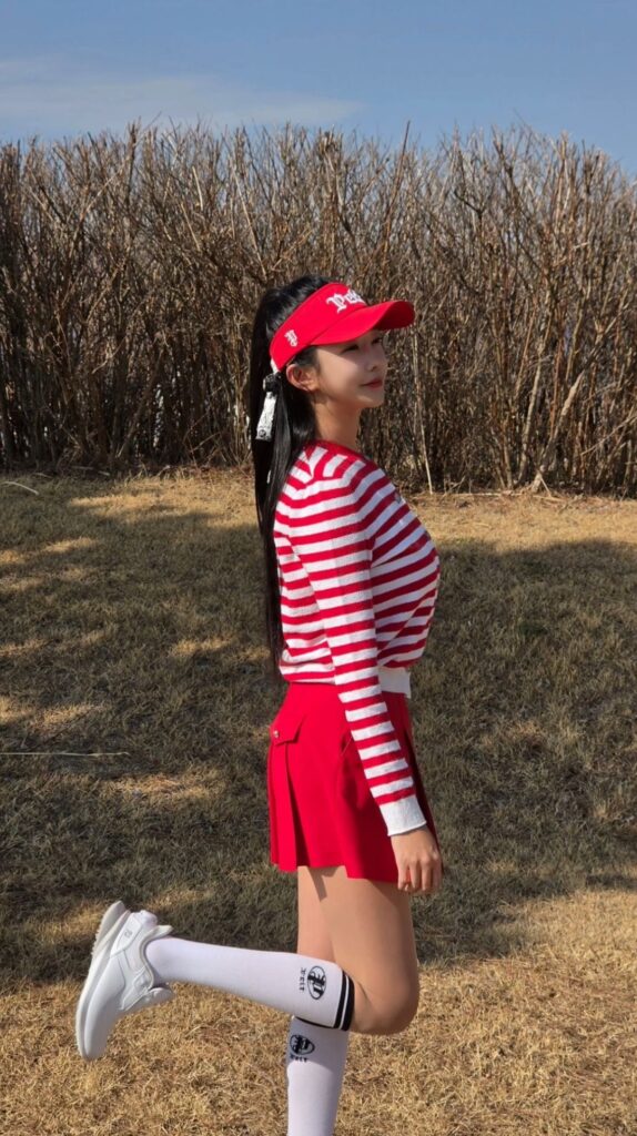 자칭 거제 김사랑 이라는 골프 미녀.jpg