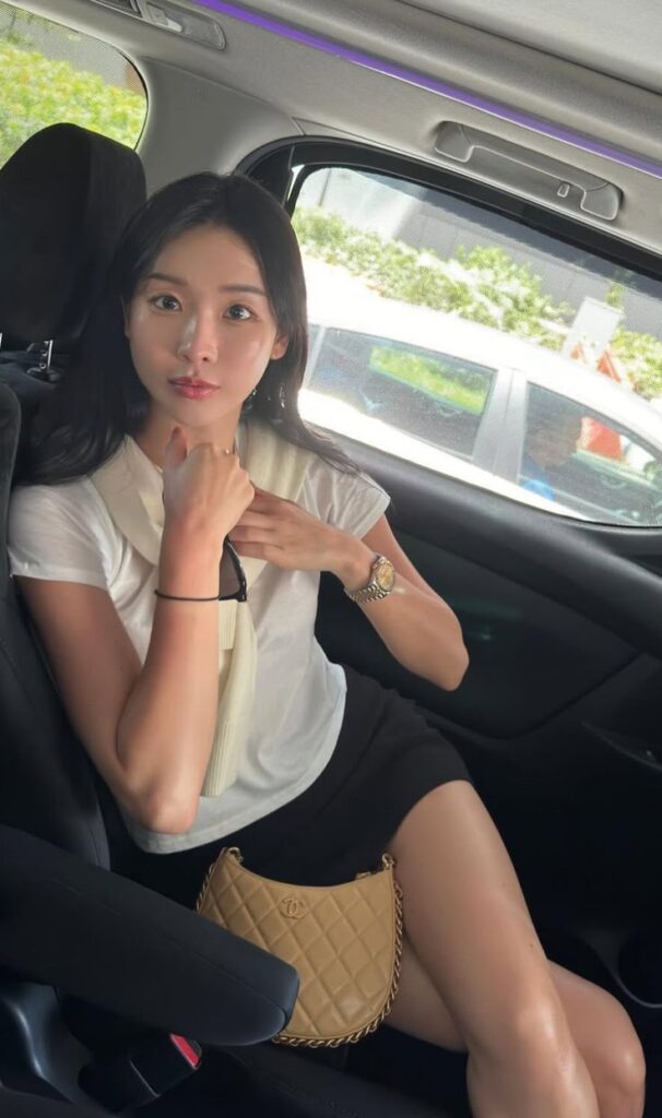 남직원들에게 인기 많을듯한 여직원 스타일.jpg