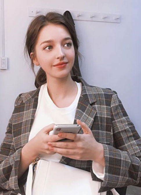 다닐로바가 흔한 얼굴이라니 믿을 수가 없다