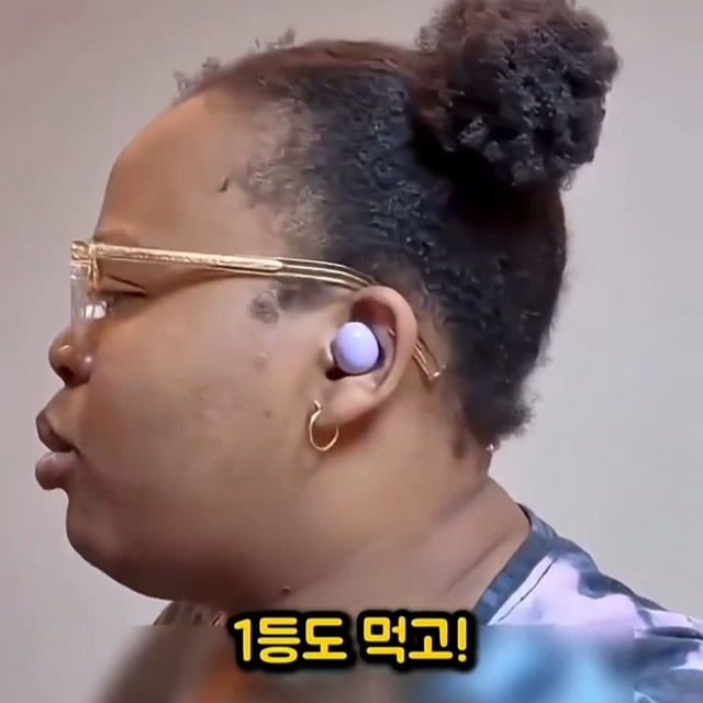 한국어는 왜 계속 먹는지 이해가 안되는 외국인.mp4