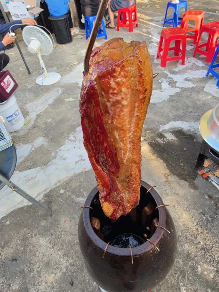 개드립] 초고온을 견딘 녀석이기에 삼겹살 굽기를 시켜 보았다.jpg