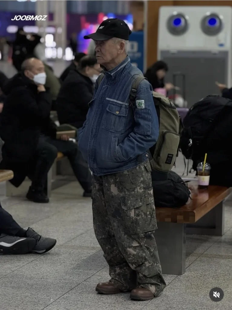 거장이 극찬했던 동묘 패션 근황.jpg