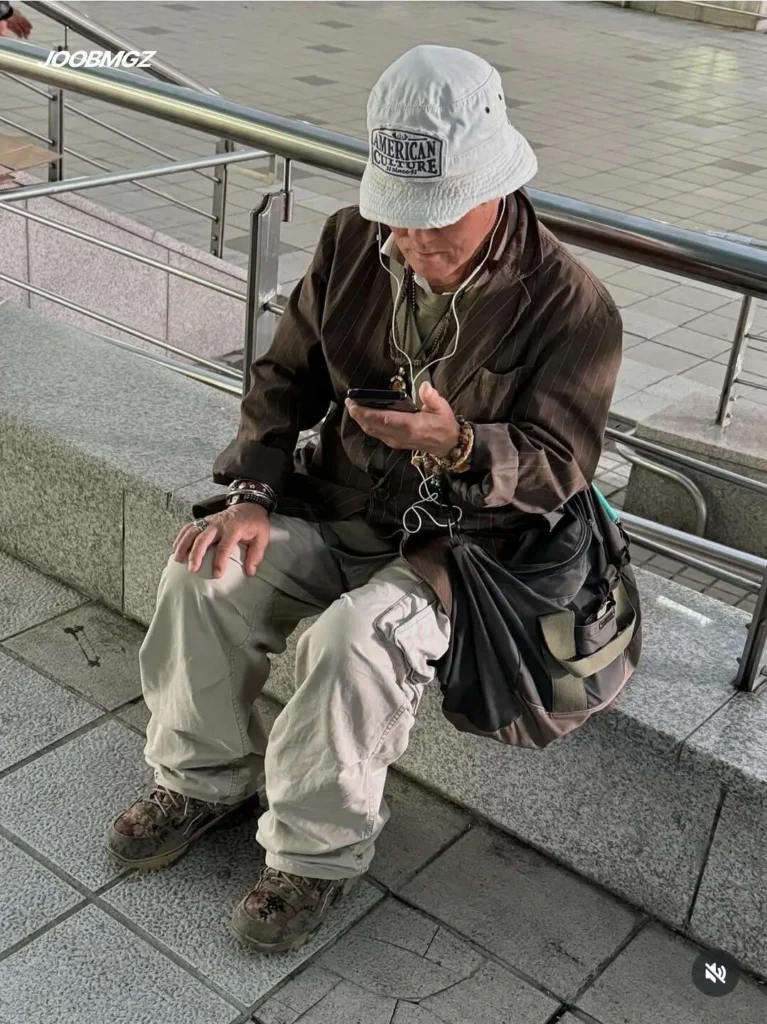 거장이 극찬했던 동묘 패션 근황.jpg