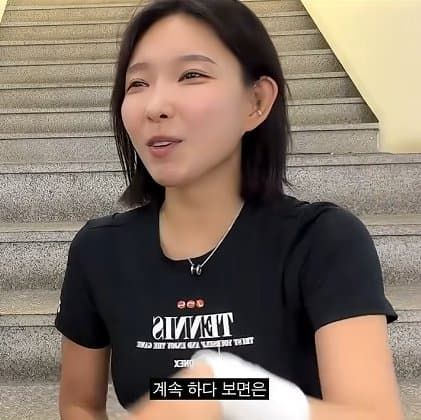 테니스 복장 규제 규제 규제때문에 화가많이난 미녀 유망주