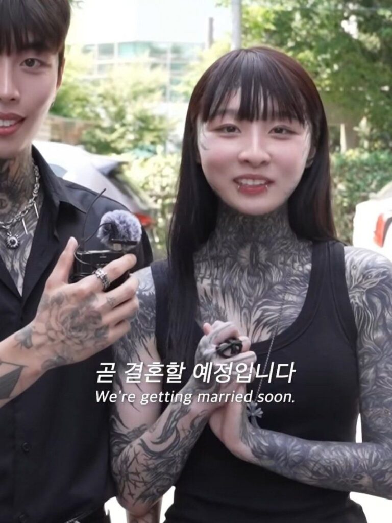 메이플하다 만났다는 전신 문신 커플.youtube