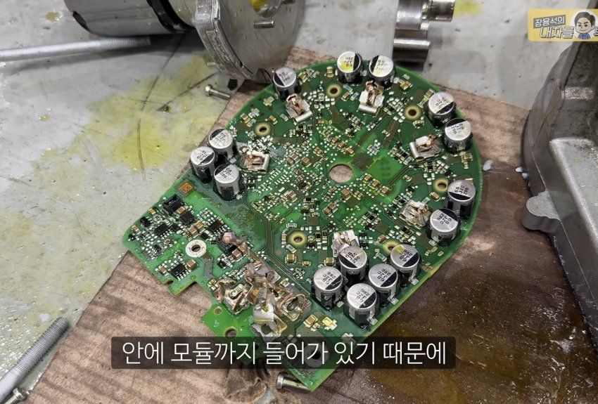 신차인데 에어컨 안나오는 벤츠.jpg
