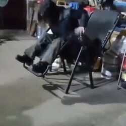 접이식 의자의 위험성