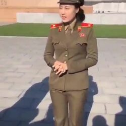 북한 여군도 질려하는 중국인.mp4